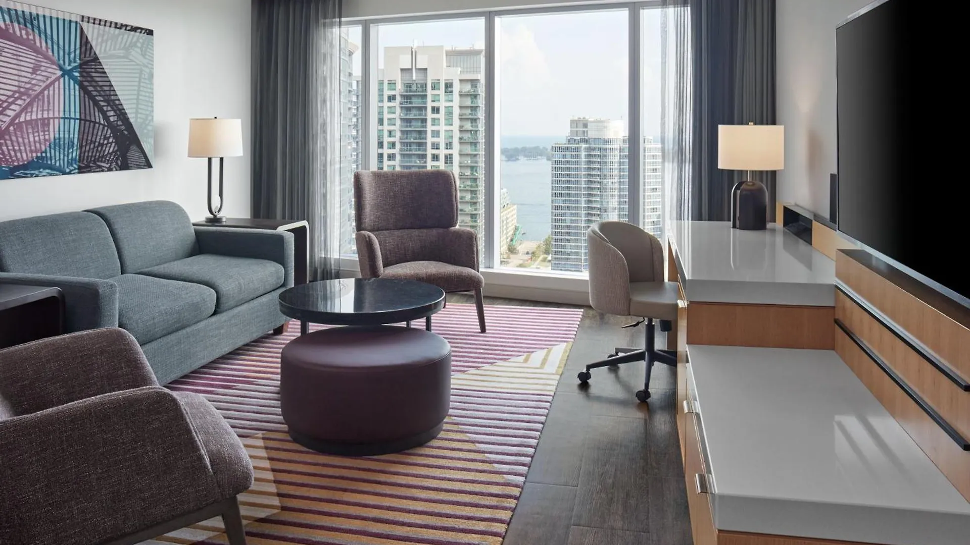 Delta Hotels By Marriott Toronto 4*,