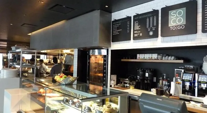 Delta Hotels By Marriott Toronto 4*,