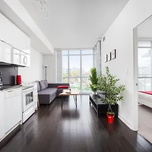 Apartment Perfectly Downtown With Free Parking