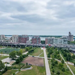 Apartment Luxury Downtown - 2 Bedroom