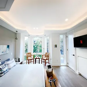 Homestay Elegant Downtown