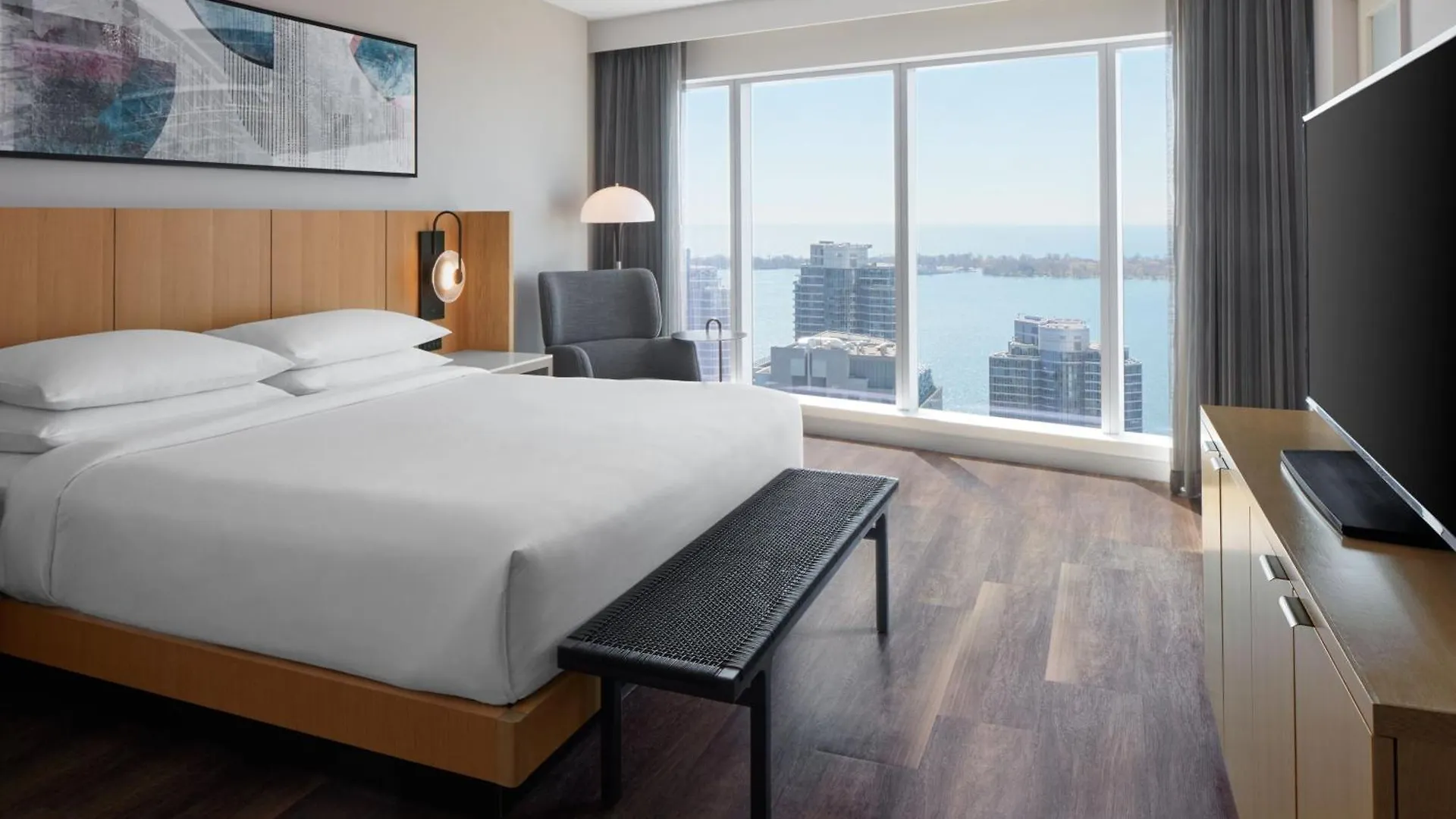 Delta Hotels By Marriott Toronto 4*,